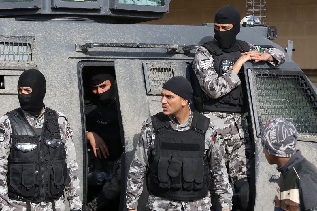 القوات الأردنية تعلن القضاء على "إرهابي" من جنسية عربية في مداهمة