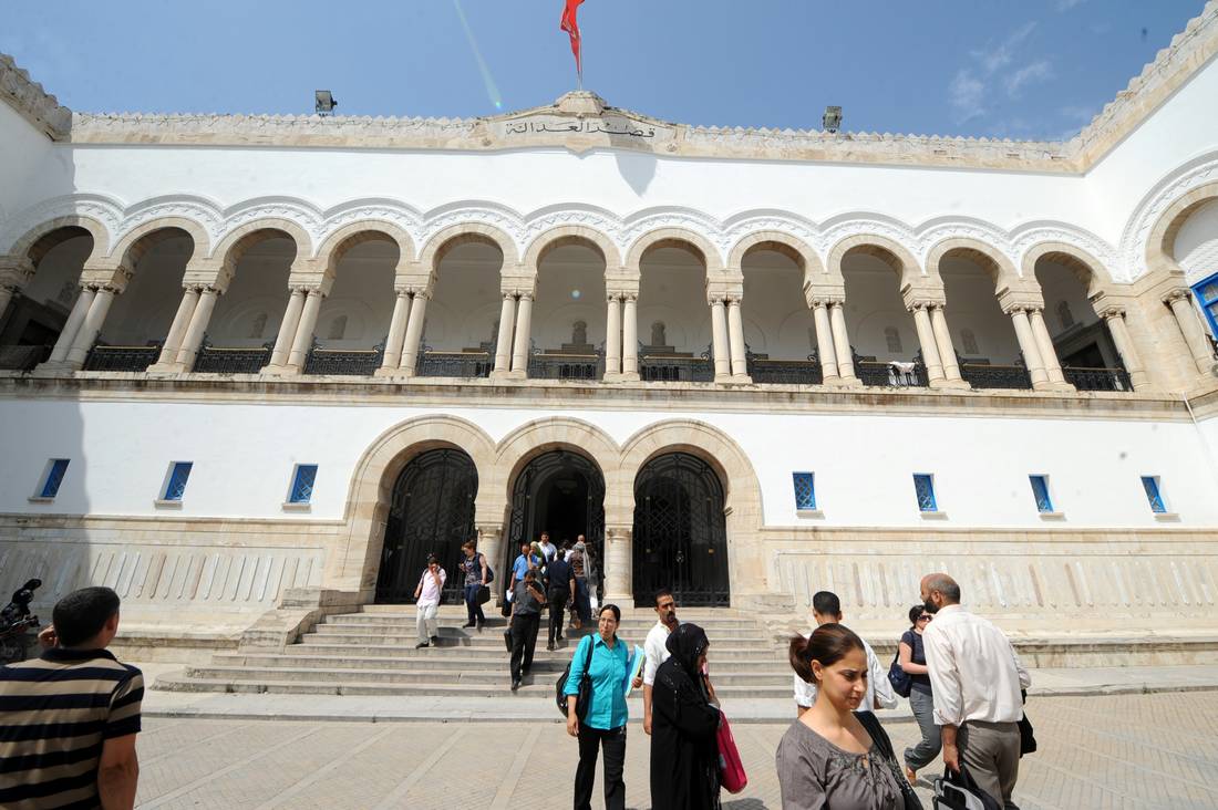 القضاء التونسي يصدر أحكاما بالإعدام شنقا ورميا بالرصاص بحق 3 أشخاص