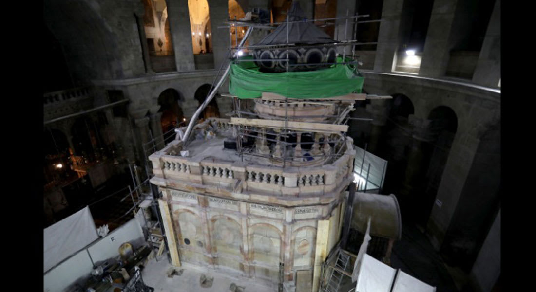 إعادة فتح "قبر المسيح" للزوار بعد عملية إعادة ترميم شاقة في القدس