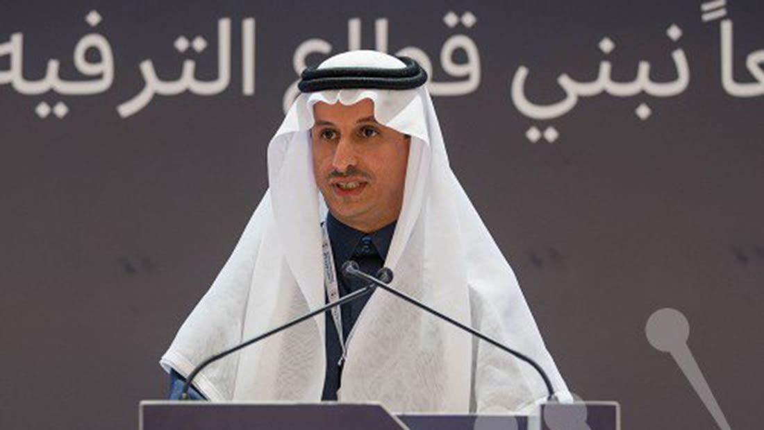 رئيس هيئة الترفيه يوضح تصريحاته عن افتتاح سينما في السعودية