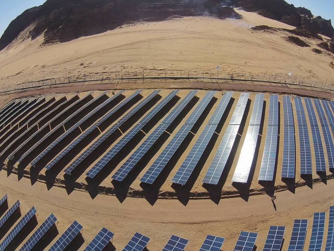 الجزائر.. تدشين محطة لتوليد الكهرباء بالطاقة الشمسية على الحدود مع ليبيا