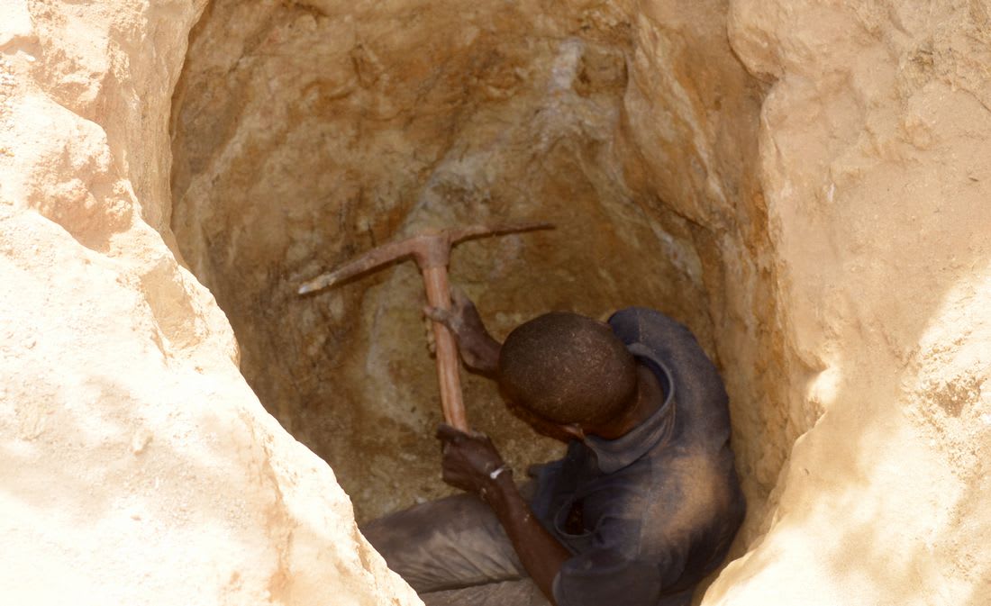 التنقيب عن الذهب في موريتانيا يودي بحياة أربعة أشخاص