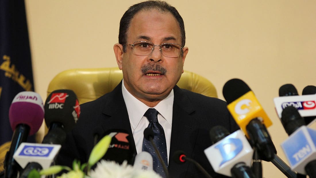 الداخلية المصرية: مجهولون أطلقوا النار "عشوائيا" على حافلة أقباط بالمنيا 