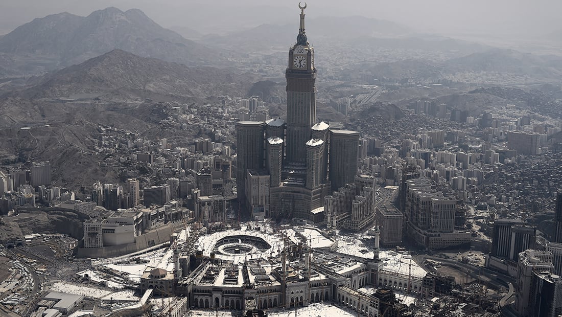 فنادق بمكة والمدينة بالسعودية تعيد أموال قطريين غادروها أو لم يحضروا