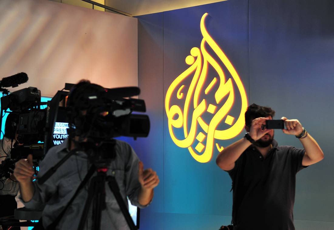 الفيدرالية الدولية والاتحاد البريطاني للصحفيين ينددان بدعوات إغلاق الجزيرة
