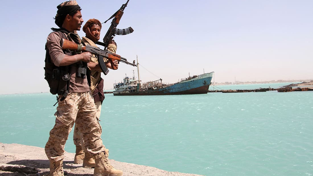 التحالف العربي: الحوثيون استهدفوا ميناء المخا بقارب مفخخ