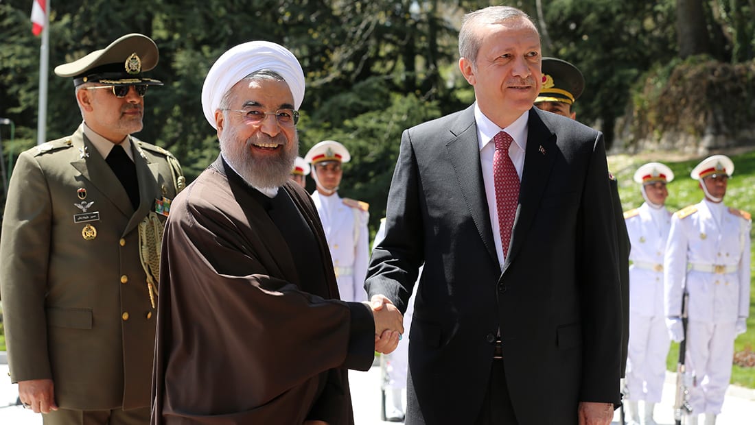 روحاني لأردوغان: مشاكل الخليج لا تصب في مصلحة السلام والاستقرار بالمنطقة