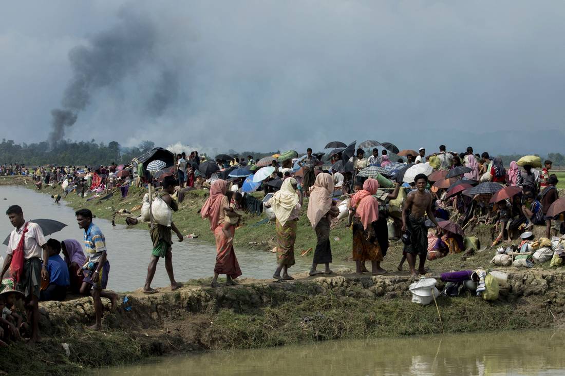 حصار 30 ألفا من مسلمي الروهينغا دون غذاء.. ولاجئون: هكذا يتم القتل الجماعي