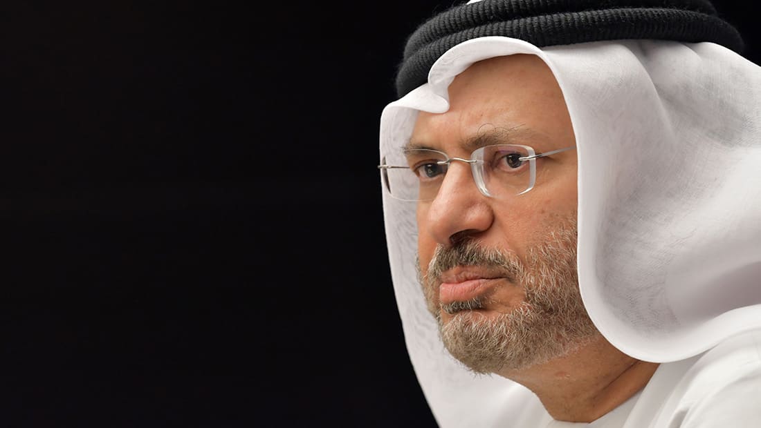 قرقاش: قطر بددت الفرصة.. وتحاول "دق إسفين الخلاف" بين السعودية والإمارات