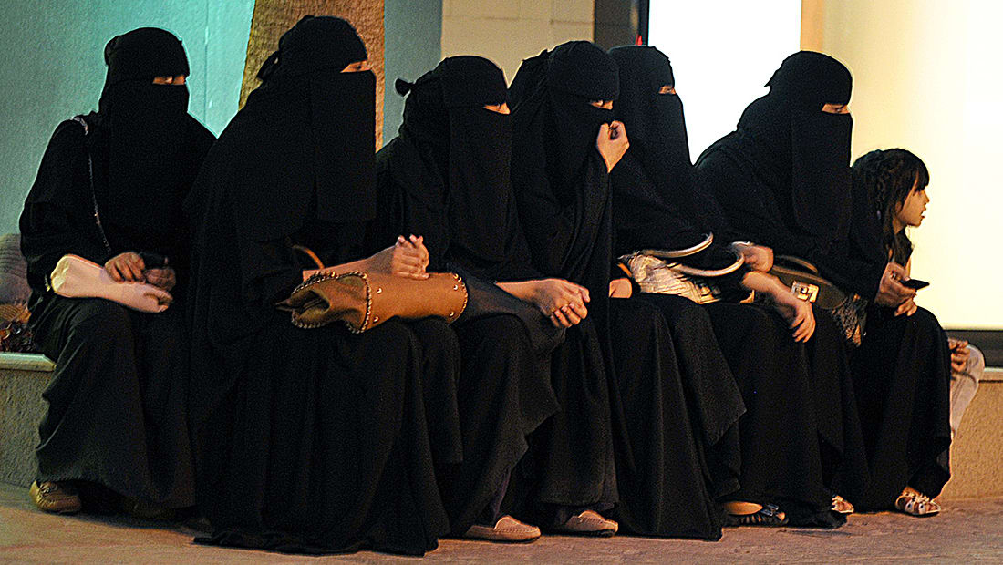 وزير إعلام السعودية: قيادة المرأة ستحدث نقلة نوعية وتزيل مخاوف افتراضية