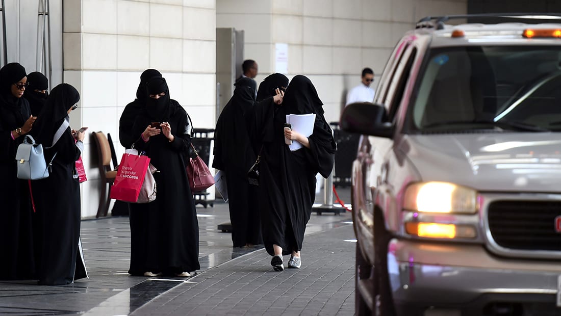 وزير الداخلية السعودي: قيادة المرأة ستحد من خسائر الحوادث