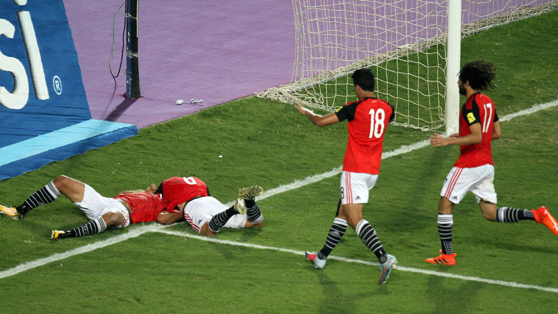 الإمارات أول المهنئين لمصر بالتأهل للمونديال.. وقطر تهنئ "الشعب المصري" 