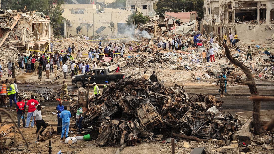 الصومال: ارتفاع عدد قتلى انفجاري مقديشيو إلى 230.. ودبلوماسي قطري بين المصابين