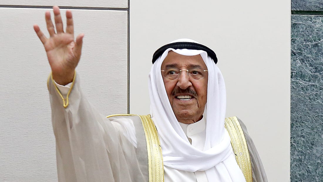 أمير الكويت يقبل استقالة الحكومة ويأمرها بتصريف الأعمال