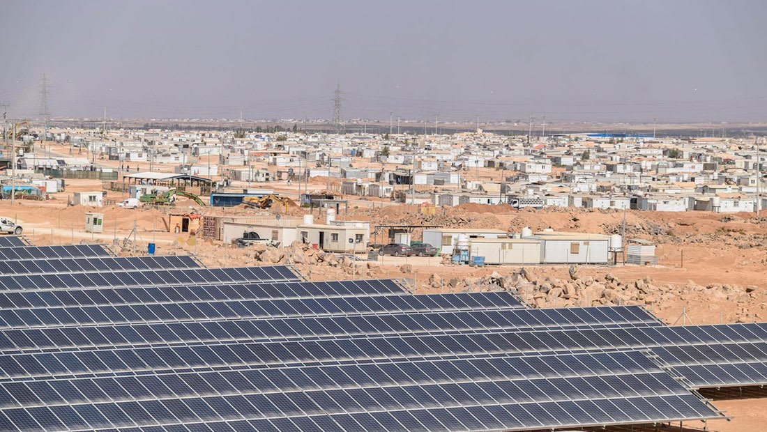 الأردن : الطاقة الشمسية تضيء "عتمة" الزعتري
