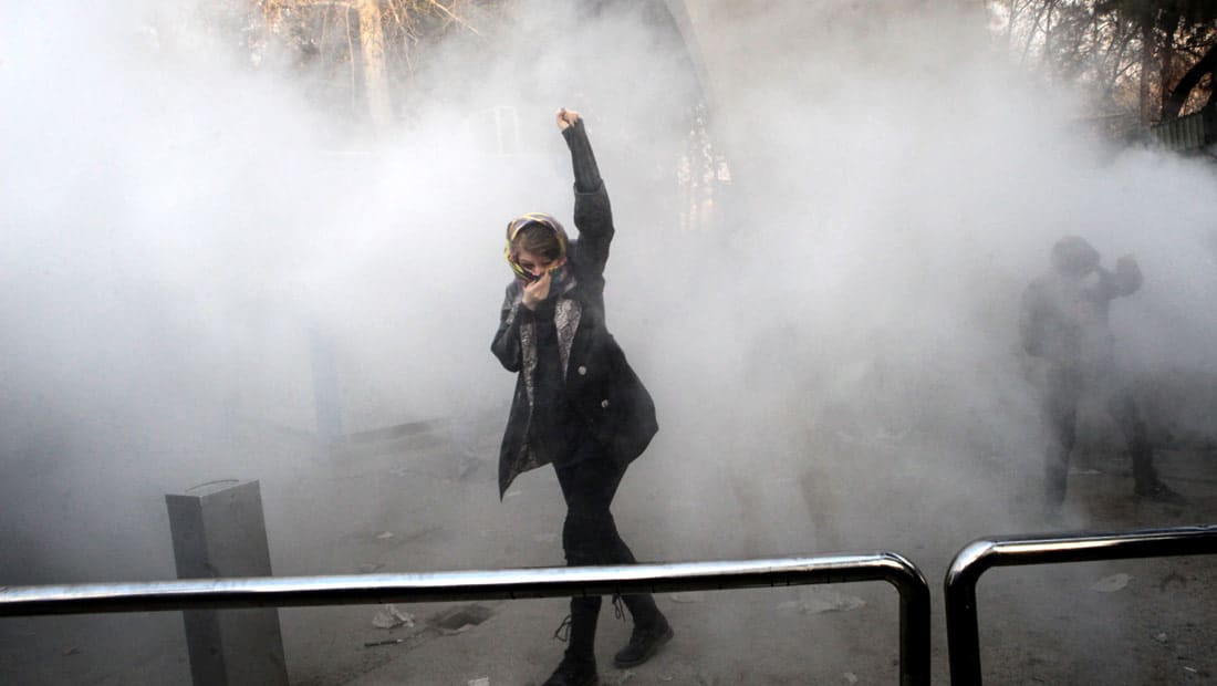 کاملیا انتخابی فرد تكتب لـCNN: احتجاجات إيران تبدو مثل ثورة 1979 أكثر من انتفاضة 2009