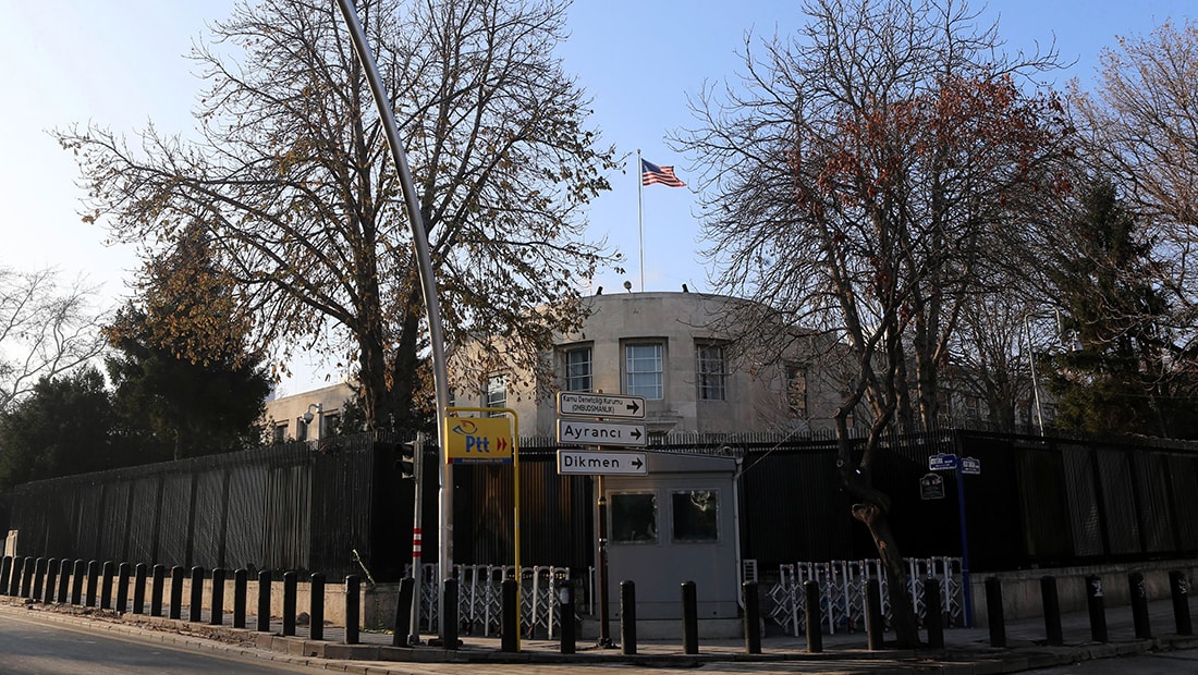 سفارة أمريكا بتركيا تحذر رعاياها.. وتعلن: أبوابنا مغلقة بسبب "تهديد أمني"