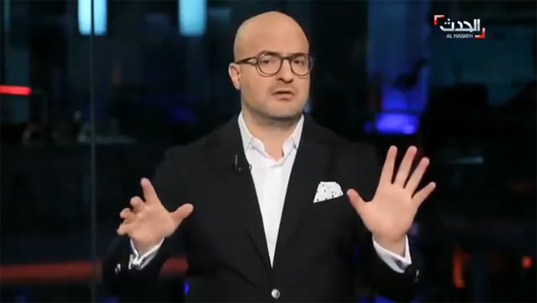 بروز فيديو لإعلامي لبناني يهاجم قناة الجزيرة.. وقرقاش: مبدع كعادته