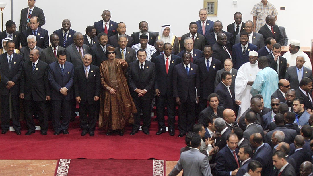 تداول صورة زعماء القمة العربية في 2010: البشير يلحق بالسابقين 