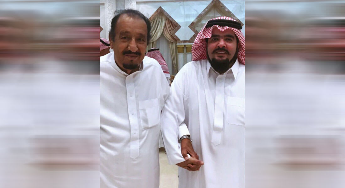 فيديو تقديم الأمير عبدالعزيز بن فهد 50 ألف ريال لامرأة بالسعودية يثير تفاعلا