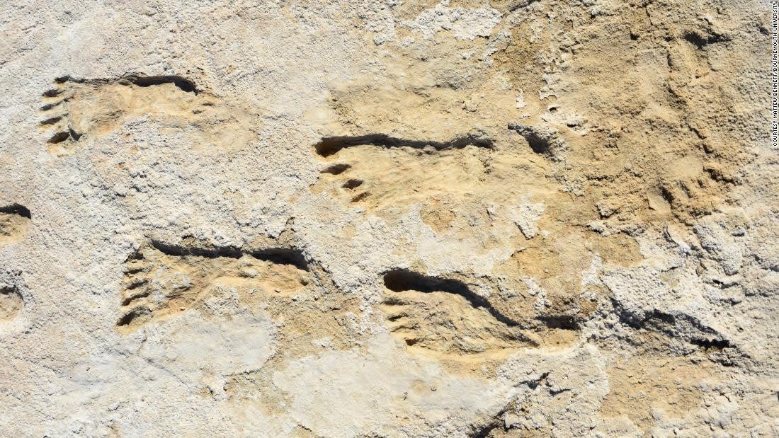 اكتشاف آثار أقدام بشرية عمرها 23 ألف عام في أمريكا.. ما الذي تبينه؟