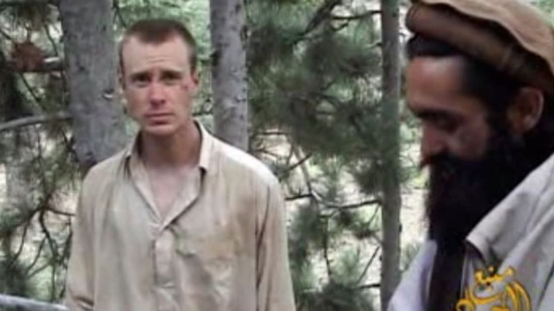 فيديو تسليم طالبان الجندي "بيرغدال" للقوات الأمريكية
