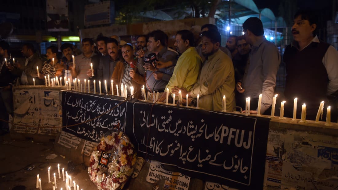 بالفيديو: 126 قتيلا في هجوم على مدرسة باكستانية