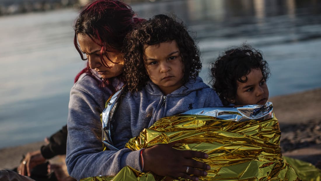 عدسة CNN  على الحدود اليونانية المقدونية تتحدث مع "منتظري الفرج" من اللاجئين العالقين