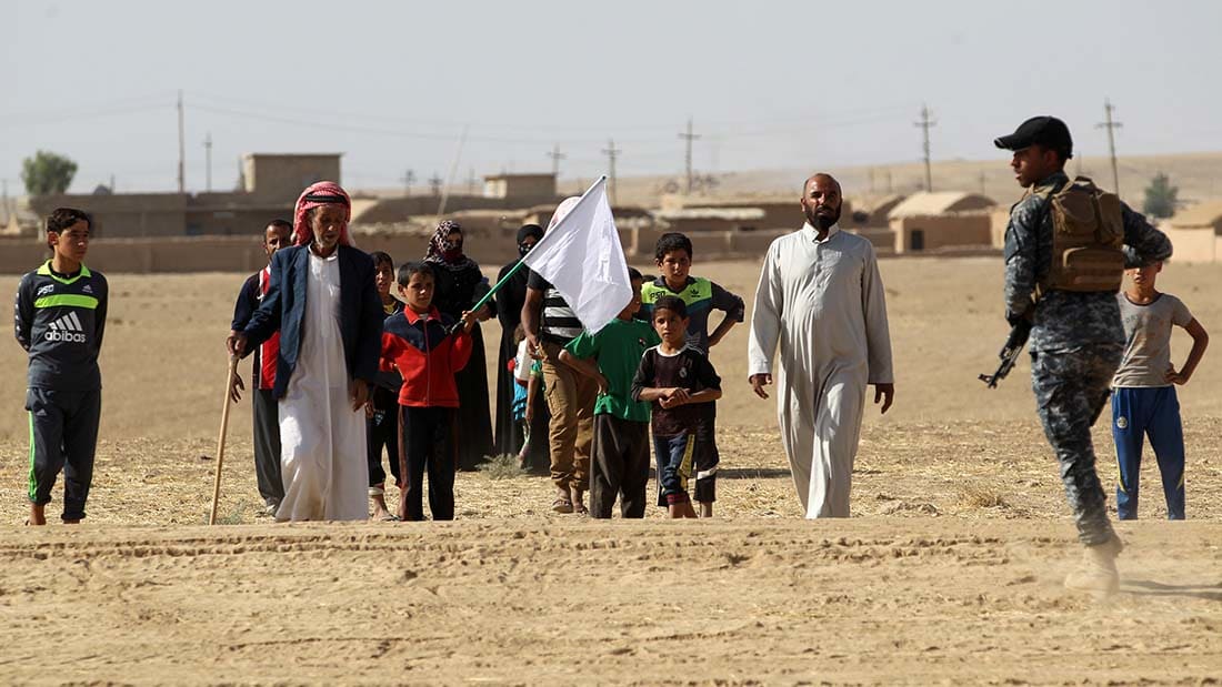 هاربون من الموصل يصفون حقيقة الحياة تحت حكم داعش 