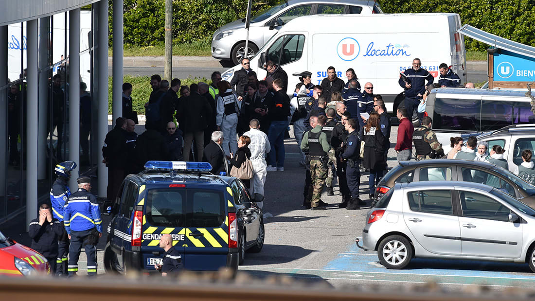 الشرطة الفرنسية تحاصر موقع احتجاز الرهائن في تريب
