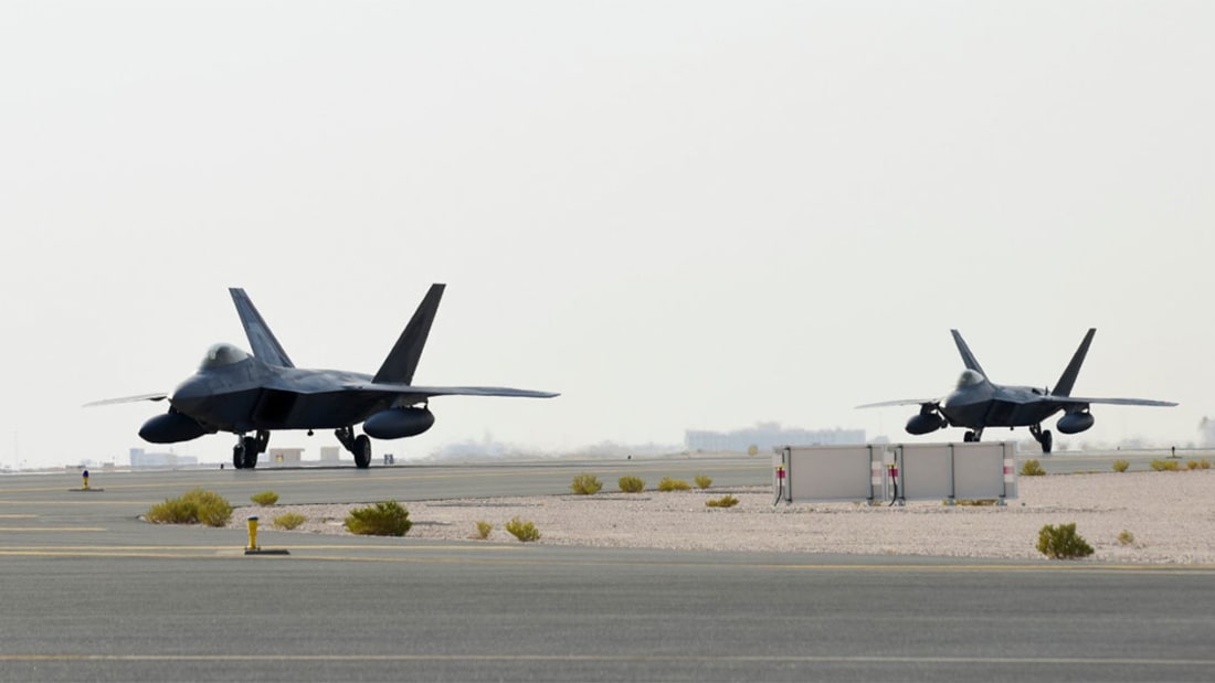 "الشبح" الأمريكية F-22 تصل قطر.. "خفية وفتاكة" إليكم قدراتها