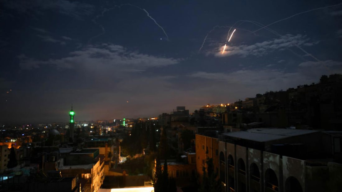 سانا تنشر فيديو "اعتراض" صواريخ إسرائيلية قرب دمشق