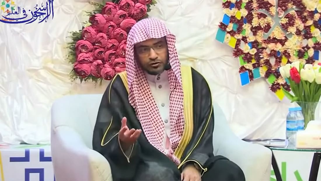 الإمام زيد شاكر.. أمريكي دفعه سؤال طفلة لاعتناق الإسلام
