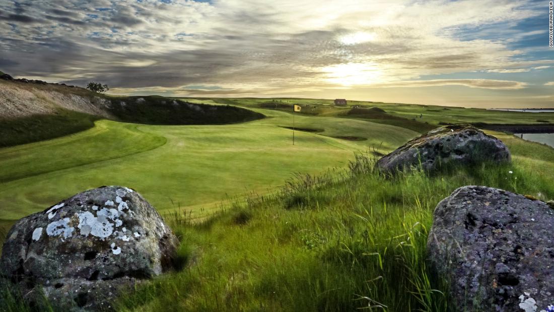 لماذا تعتبر أيسلندا جنة لاعبي الغولف؟