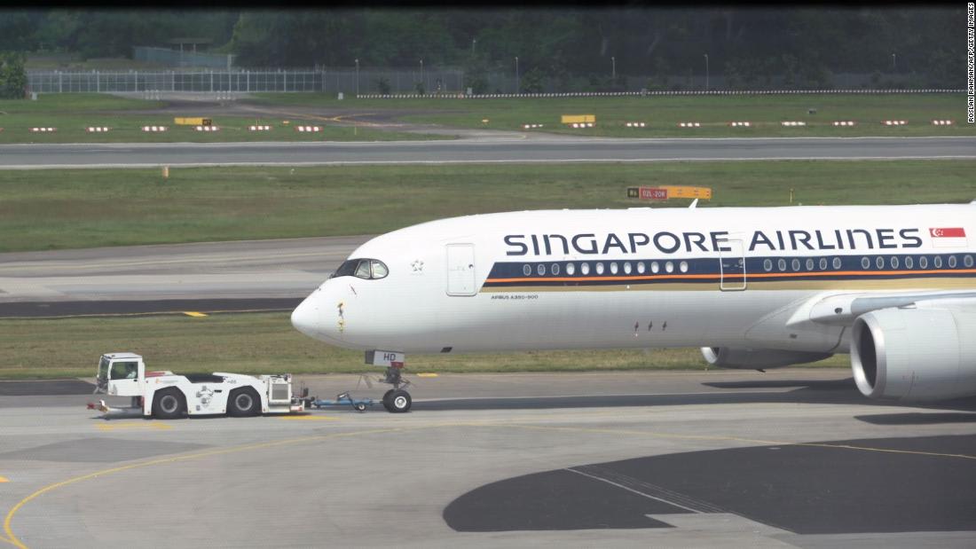 تجول داخل "جوهرة شانغي" بسنغافورة.. أحدث إضافة بـ"أفضل" مطار في العالم