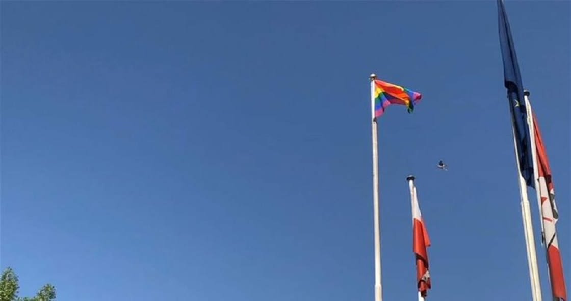 رفع بعثة الاتحاد الأوروبي علم المثلية يثير جدلا في العراق