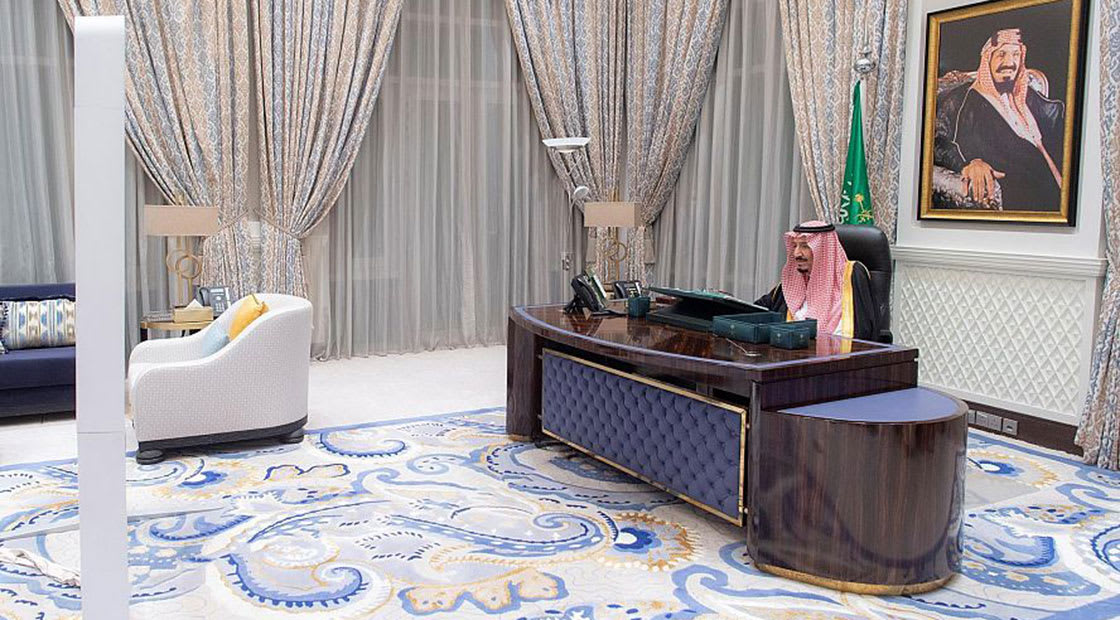 العاهل السعودي يرأس جلسة مجلس الوزراء عبر الاتصال المرئي