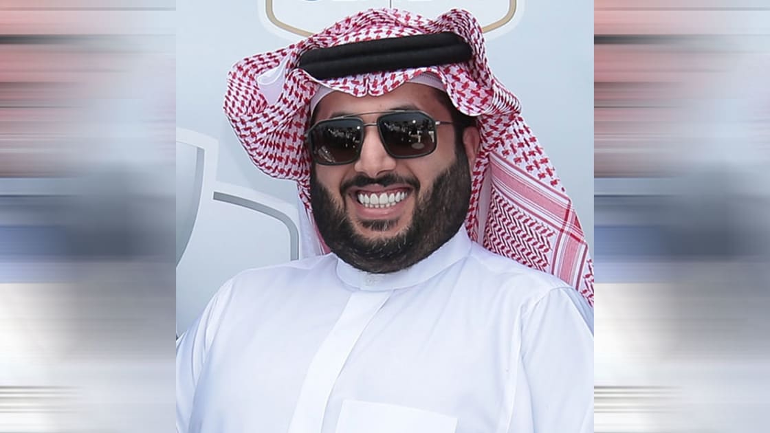 السعودية لن تعبر الدور الأول.. توقعات وائل جمعة للمونديال