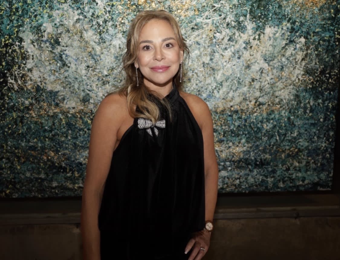 راوية زنتوت.. مقاربة تشكيلية تتجاوز السطح التقليدي للأعمال الفنية