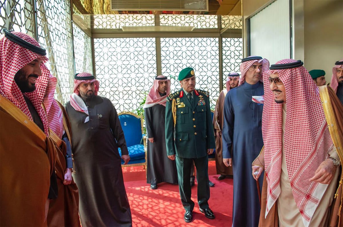 الملك سلمان يغادر إلى مصر للمشاركة في القمة العربية-الأوروبية الأولى 