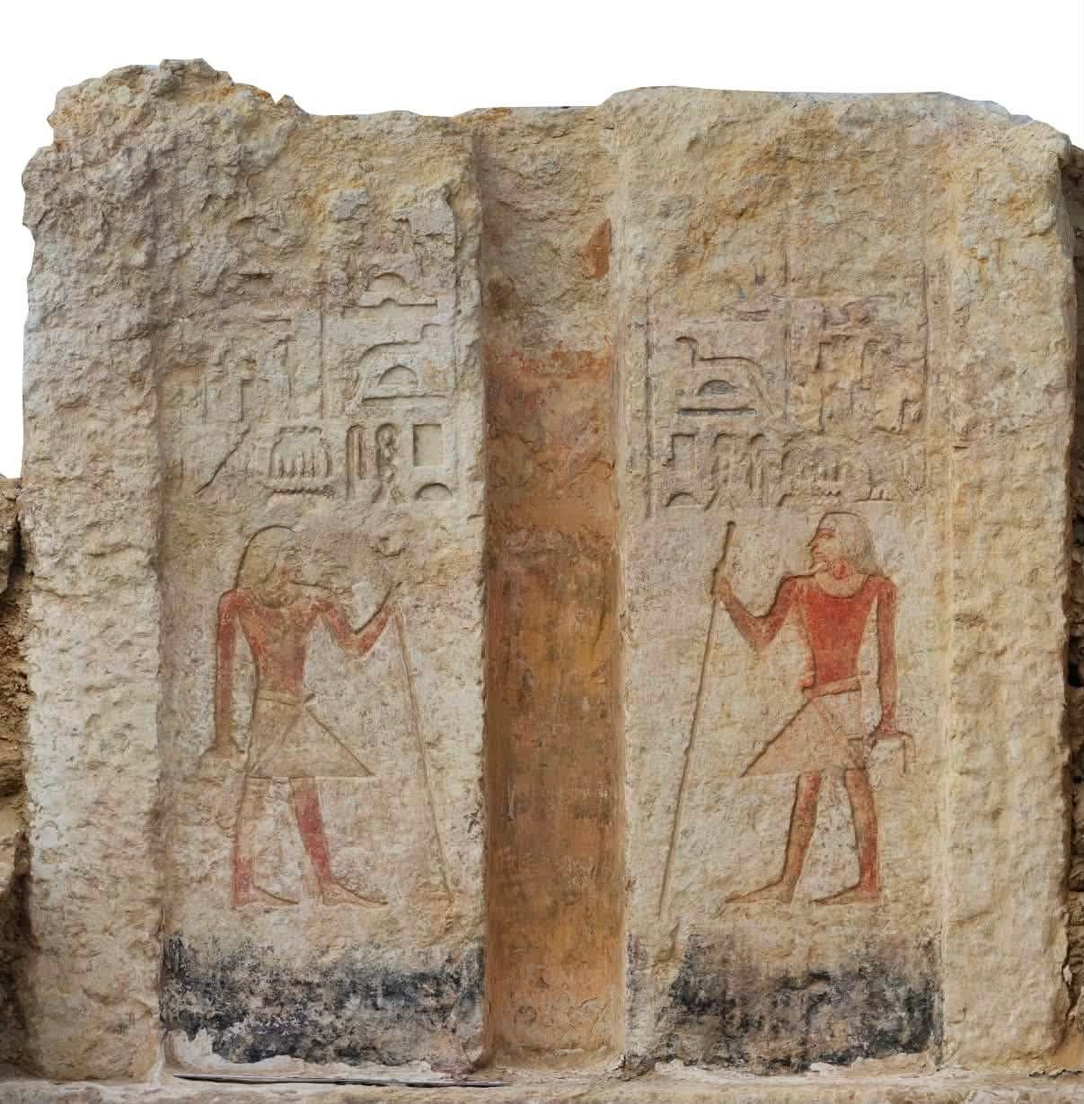 اكتشاف أثري جديد في مصر يقود لمقبرة رجل مرموق