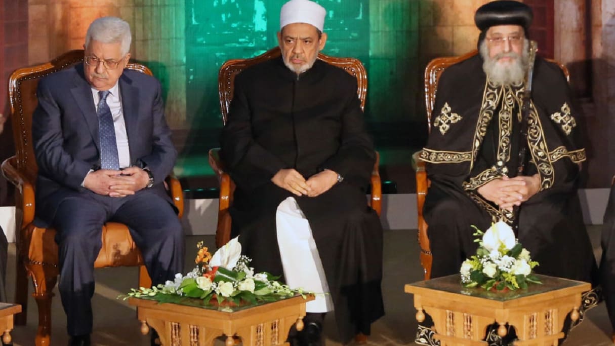 وزير الشؤون الخارجية العماني يصلي بالأقصى بزيارة نادرة