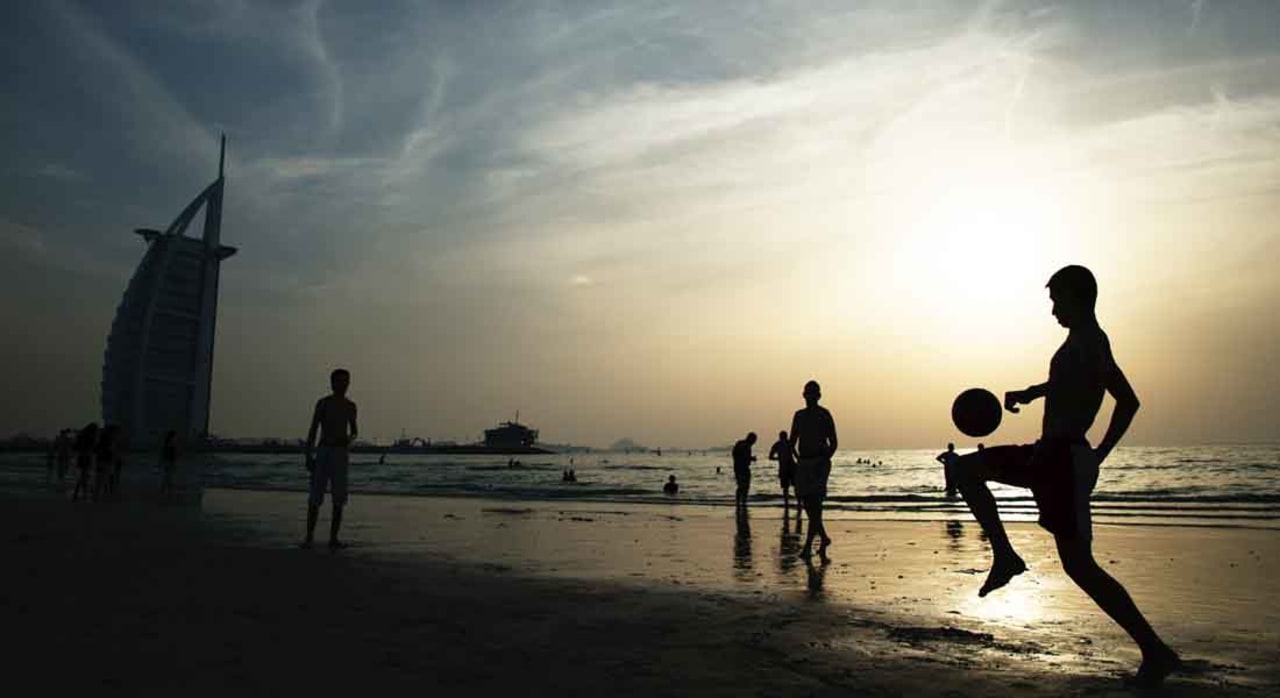 هل تبحث عن عمل في دبي إليك 5 خطوات بسيطة لتحقيق ذلك Cnn Arabic