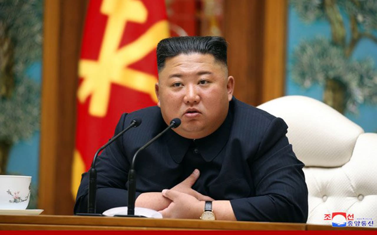 زعيم كوريا الشمالية في آخر ظهور علني له يوم 11 أبريل خلال اجتماع اللجنة المركزية للحزب الحاكم 