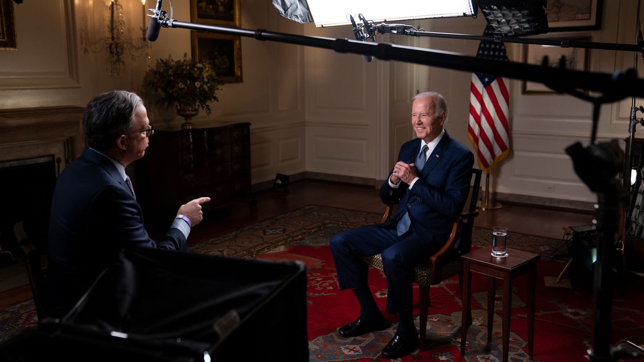 الرئيس الأمريكي جو بايدن خلال مقابلة مع شبكة CNN