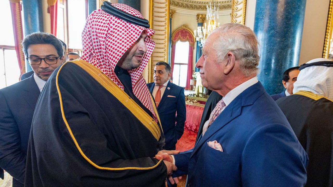 الأمير تركي بن محمد بن فهد يحضر حفل استقبال الملك تشارلز الثالث نيابة عن الملك سلمان