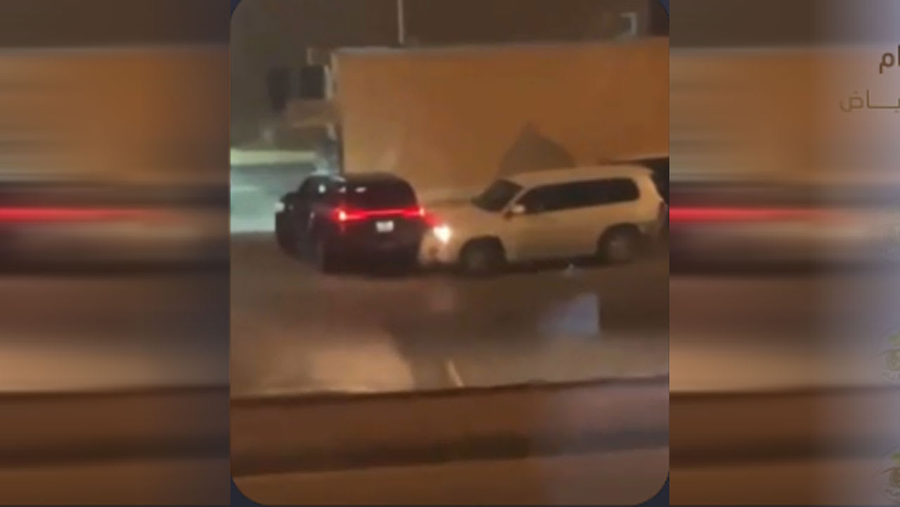 السعودية.. تفاعل على فيديو محاولة دهس وفرار واصطدام بمركبات والداخلية ترد