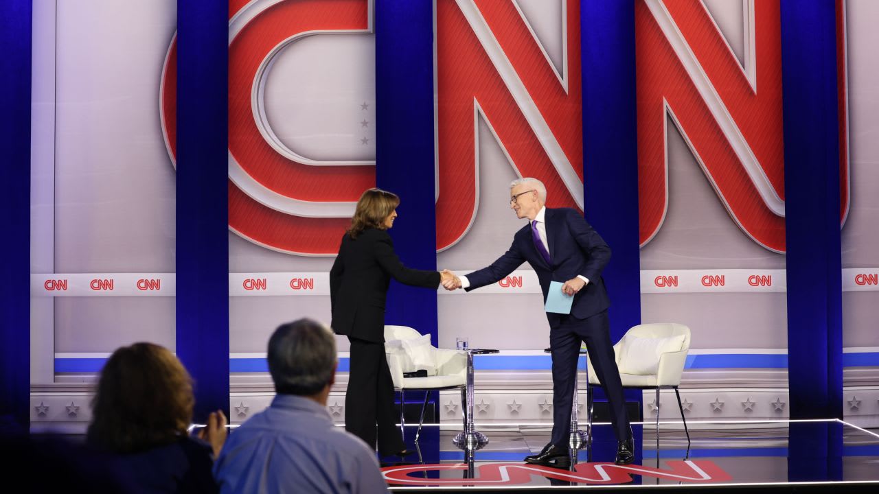 كامالا هاريس ترد على أسئلة الناخبين في ندوة CNN