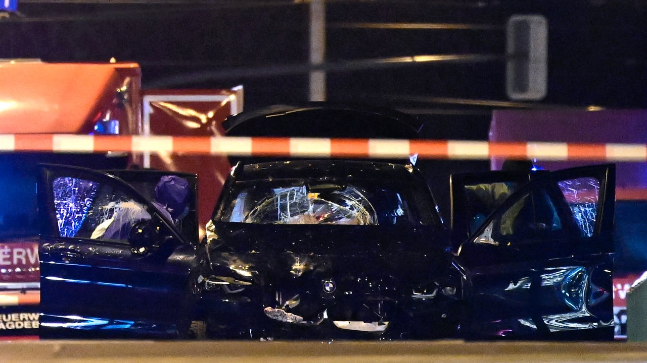 كيف ستساعد بقايا سيارة الـBMW بهجوم المشتبه به السعودي على سوق عيد الميلاد المحققين؟.. محللة أمنية توضح لـCNN