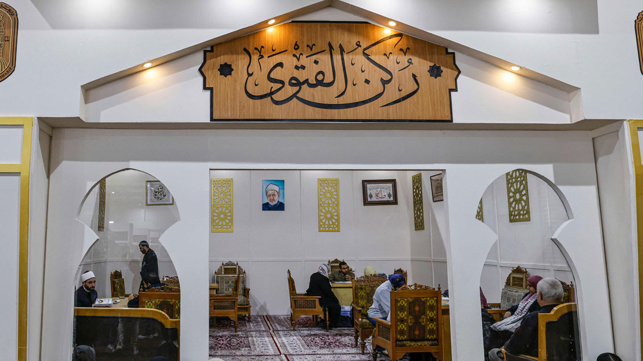 افتاء مصر تدخل على خط جدل "نجاة أبوي النبي محمد".. وهذا رأي ابن باز عن "أهل الفترة"